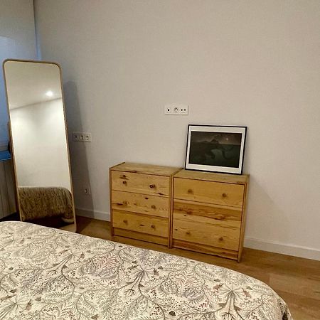 Piso De 2 Habitaciones En Centro, Zona Muy Tranquila Con Playa A 2 Min Andando Gijón Exteriör bild